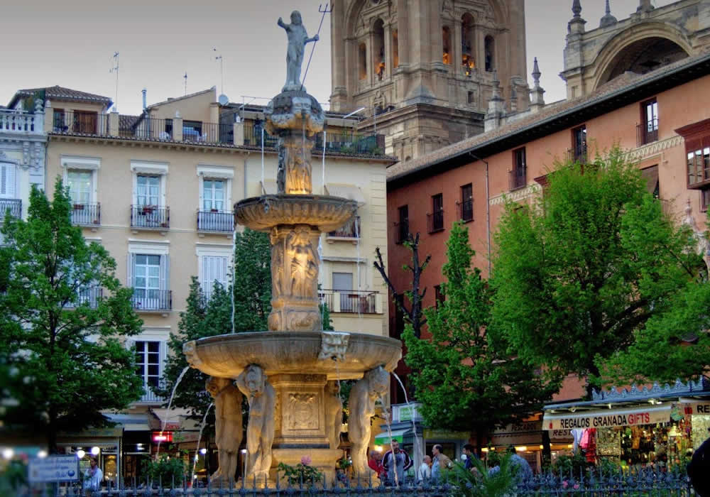 Plaza Bib-Rambla de Granada